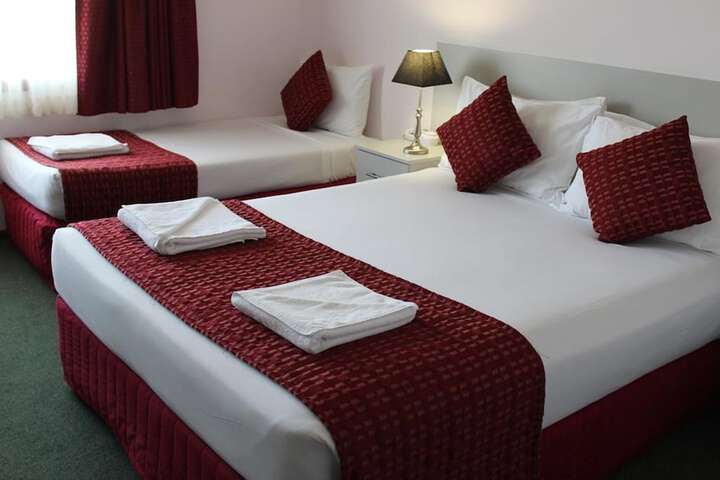 Room 5 of 31