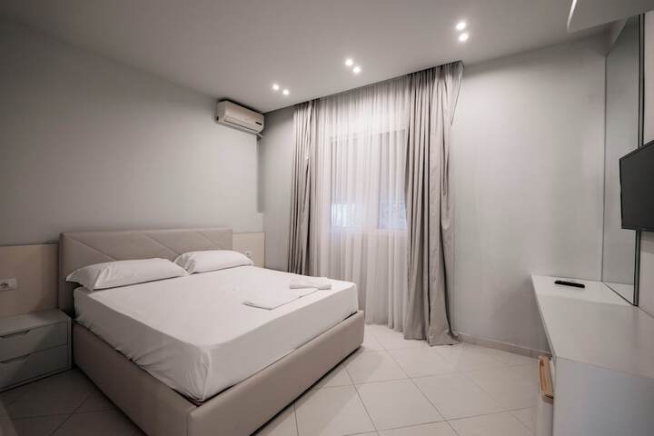 Room 22 of 96