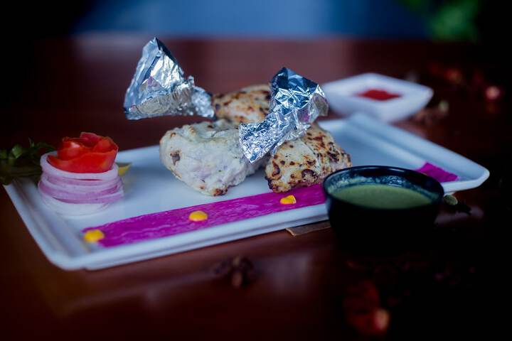 Dining 36 of 51