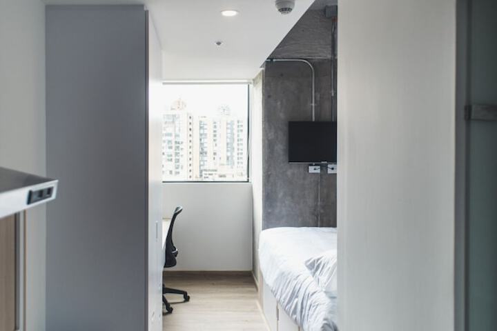 Room 22 of 108