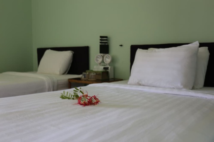 Room 16 of 35