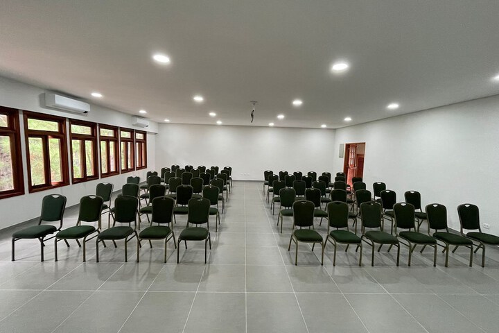 Ballroom/Hall 55 of 86