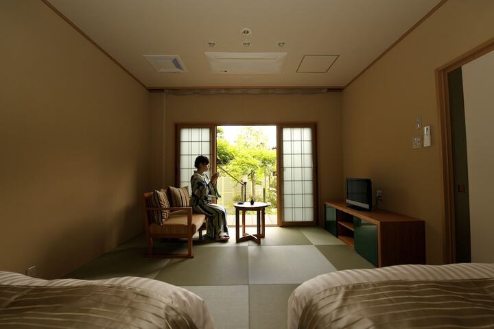 Room 17 of 57