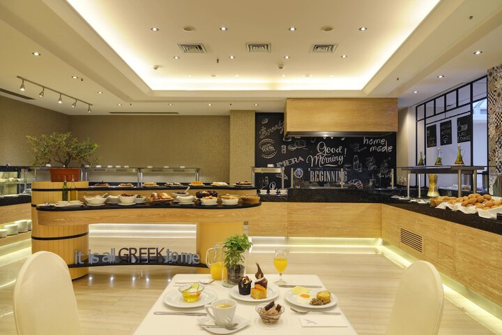 Breakfast/Coffee Service 60 of 105