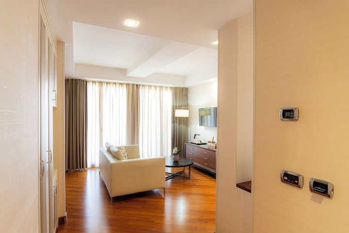 Room 34 of 132