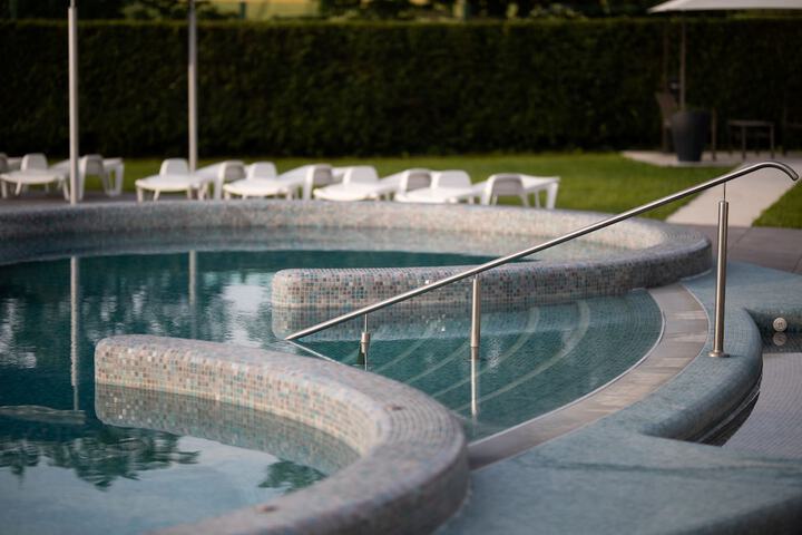 Hotel Pool