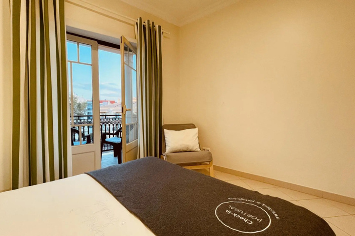 Room 2 of 19