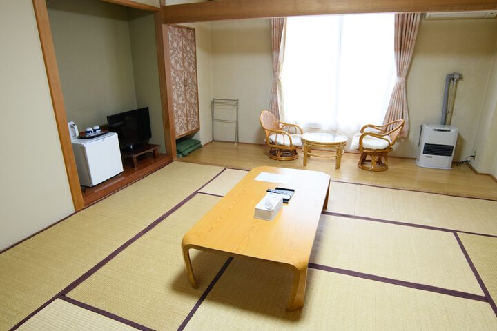 Room 3 of 19