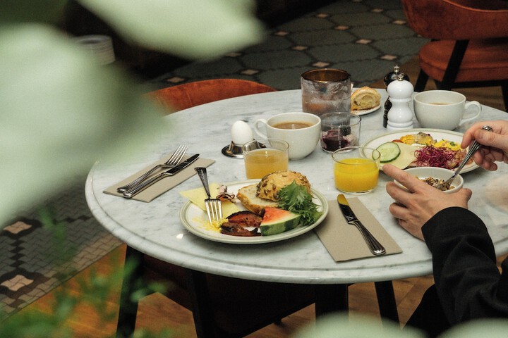 Breakfast/Coffee Service 83 of 88