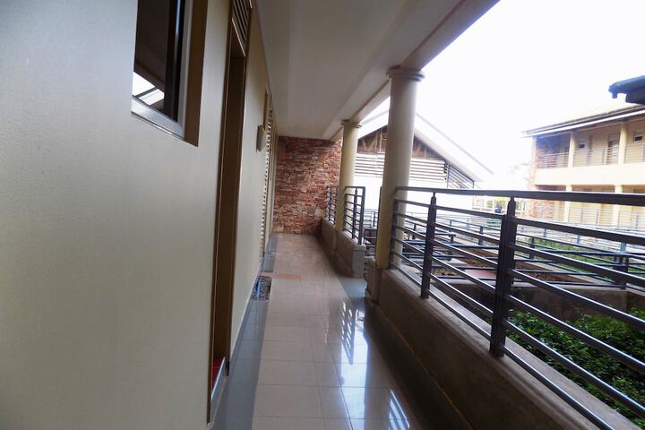 Ballroom/Hall 20 of 35