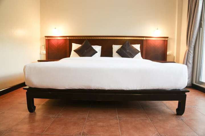 Room 15 of 54