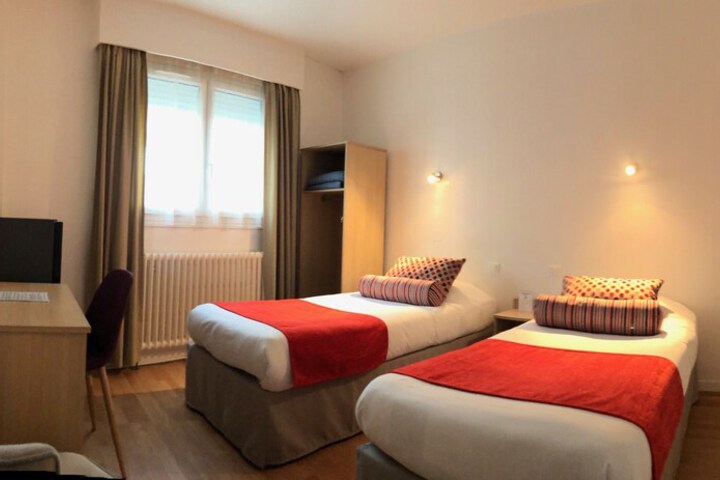 Room 11 of 43