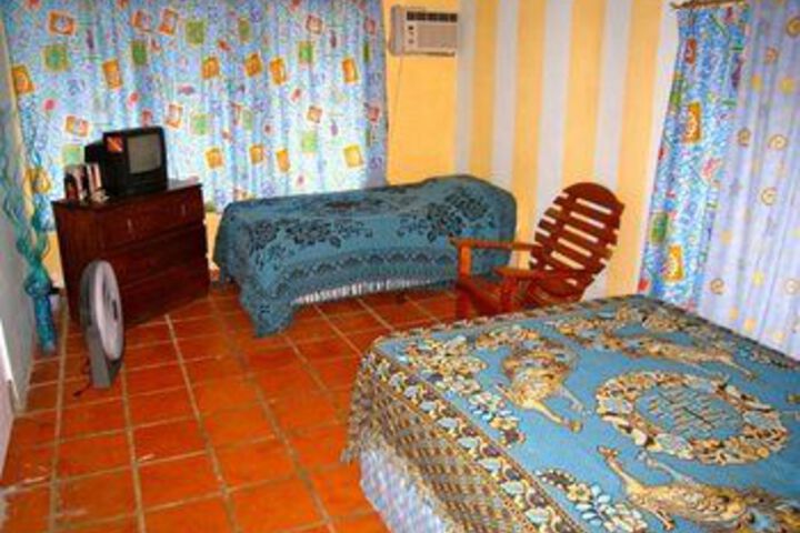 Room 14 of 22
