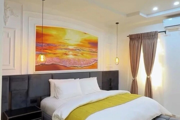 Room 9 of 57
