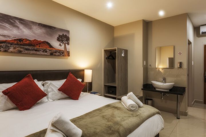 Room 7 of 34