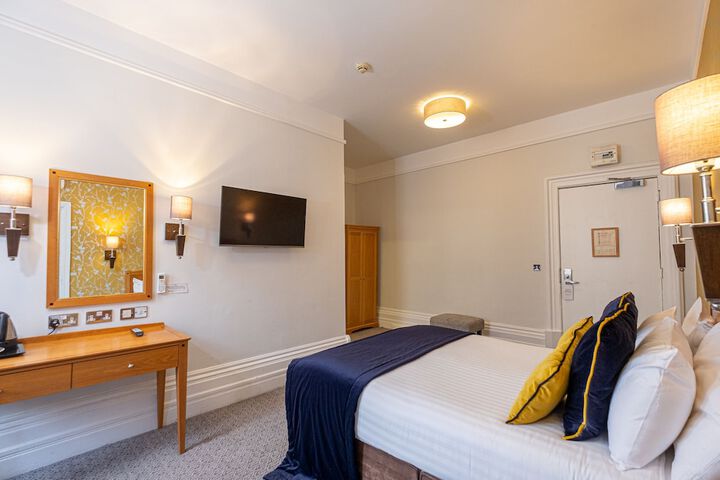 Room 19 of 64