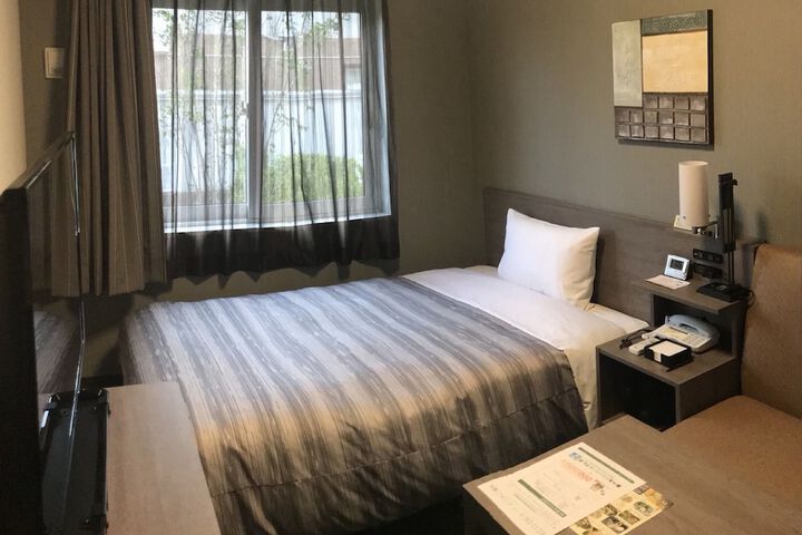 Room 6 of 29
