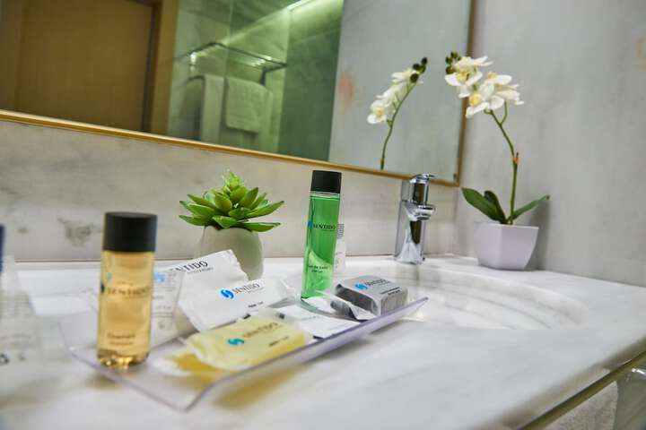Room amenity