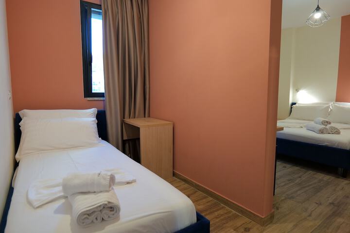 Room 49 of 126
