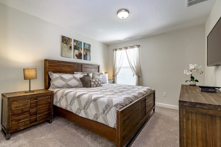 Room 2 of 44
