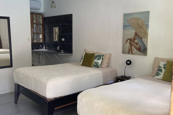 Room 10 of 91
