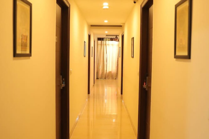 Room 23 of 60