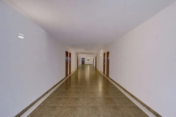 Room 10 of 19