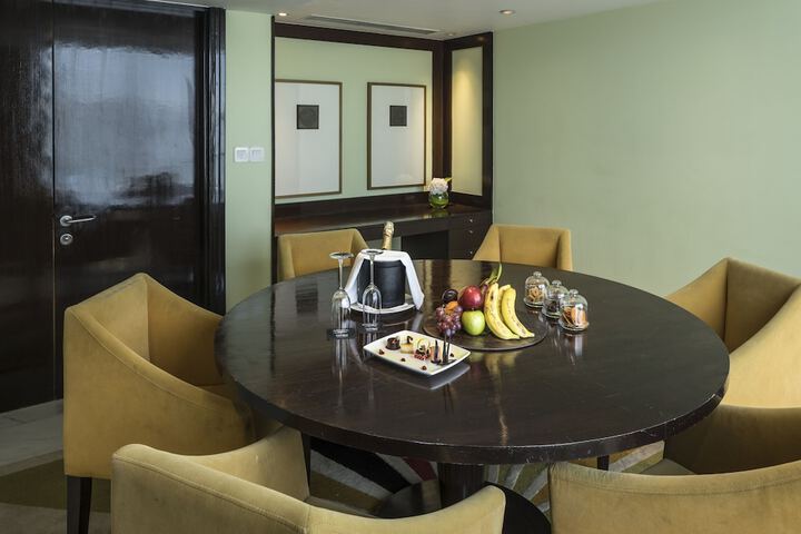 Room 30 of 84