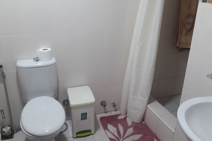Room 20 of 33