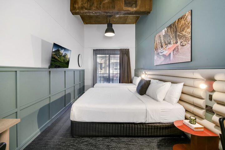 Room 25 of 57