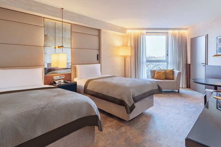 Room 109 of 457