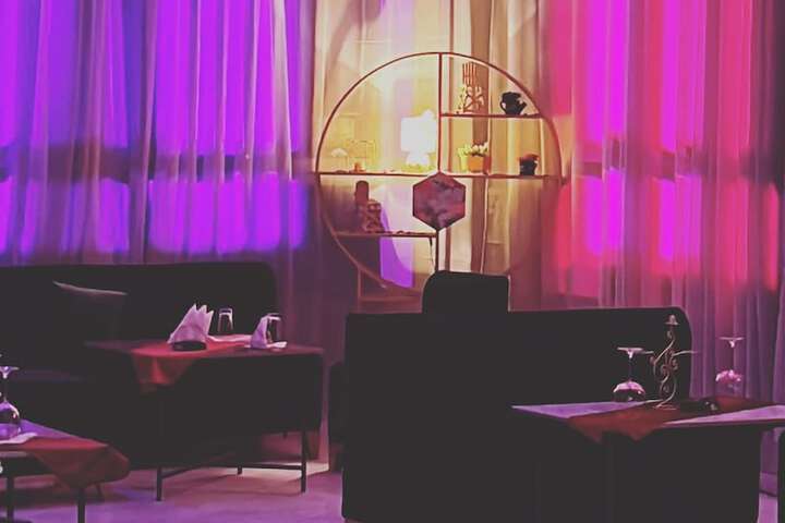 Lounge 16 of 20
