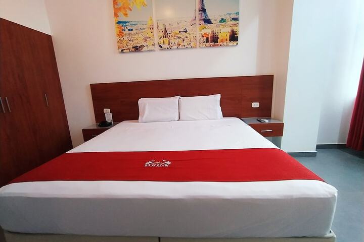 Room 11 of 39