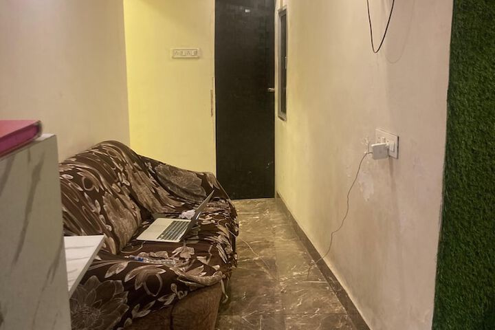 Room 3 of 15