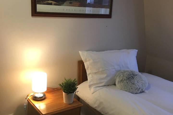 Room 4 of 23