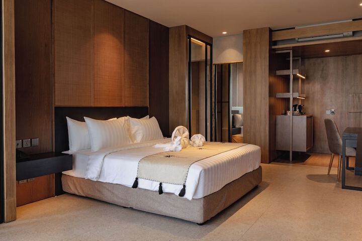 Room 14 of 34