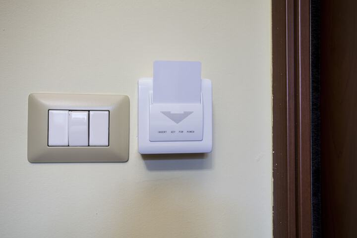 Room 6 of 35