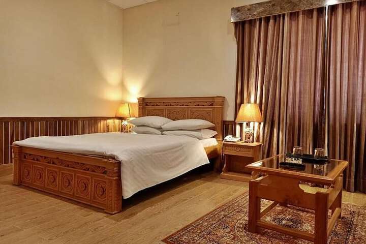 Room 20 of 32