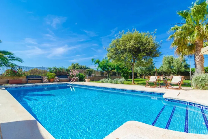 Pool 10 of 21