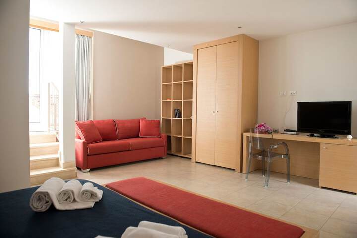 Room 11 of 39
