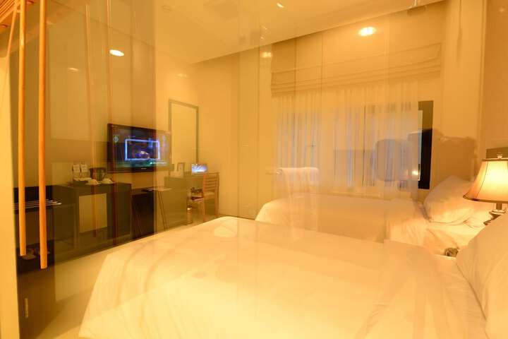 Room 13 of 56
