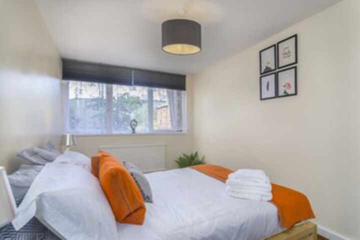 Room 21 of 25