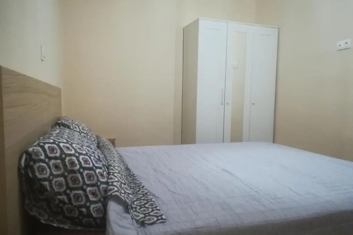 Room 3 of 9