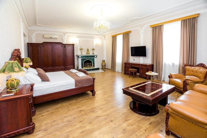Room 30 of 68