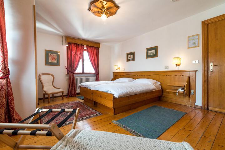 Room 7 of 41