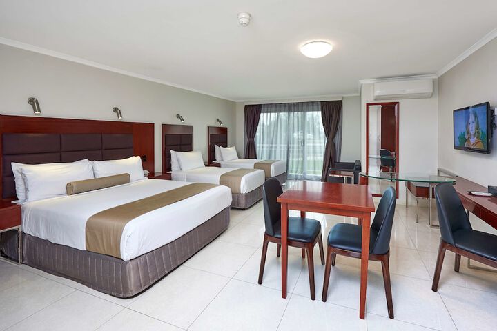Room 9 of 36