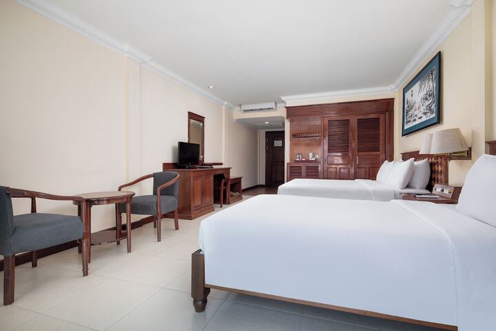 Room 16 of 51