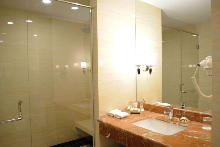 Clean Restrooms