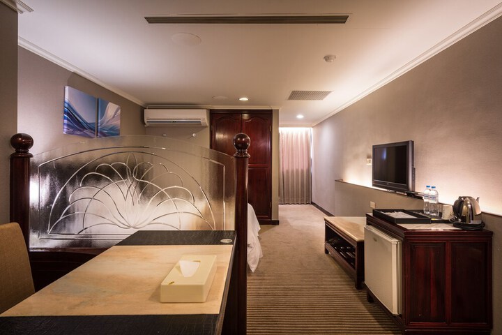 Room 22 of 47