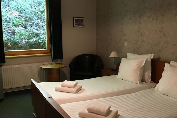 Room 5 of 58